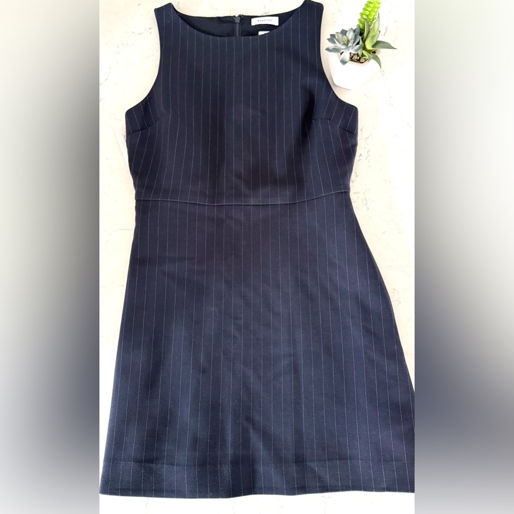 Aritzia Babaton Navy Pinstripe Bond Mini Dress Size 8 NWT